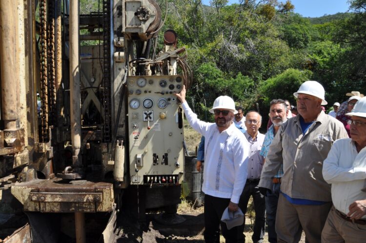 Con trabajos de rehabilitación y profundización de pozo de agua, beneficia SRH a Tula