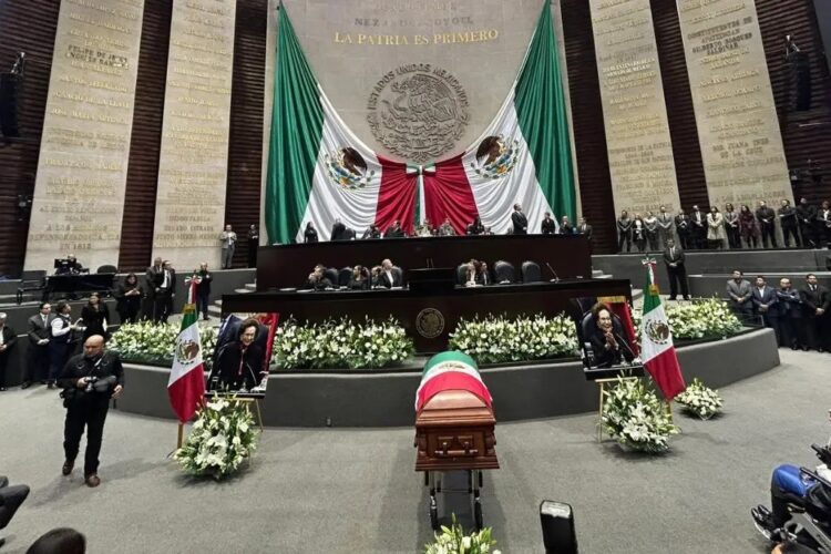 Cámara de Diputados rinde homenaje luctuoso a Ifigenia Martínez