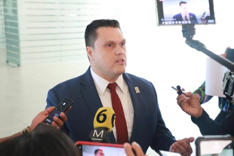 Diputados del PAN tienen problemas con la Ley, no con el Congreso: H. Prieto