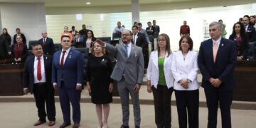 Nombra Legislatura 66 al Maestro Juan Lorenzo Ochoa como Secretario General del Congreso