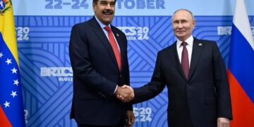 Putin asegura que Maduro es el legítimo presidente de Venezuela
