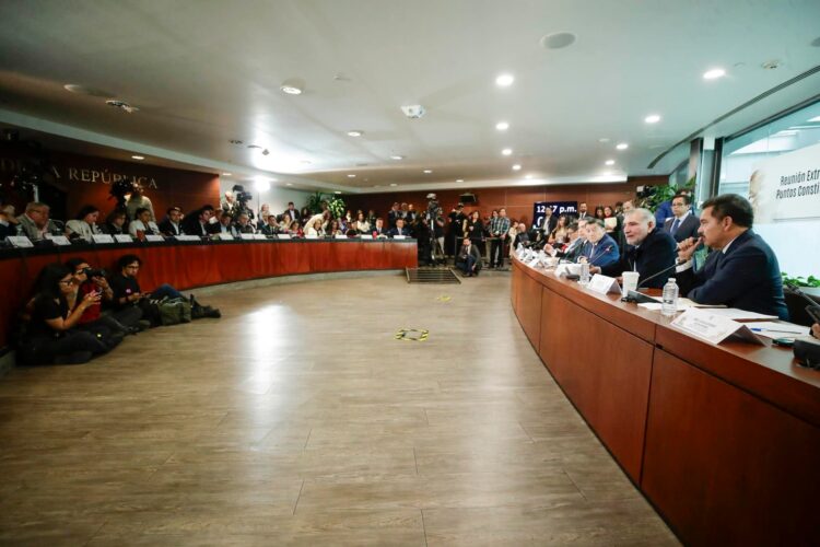 Morena hace intocable cambios a la Constitución