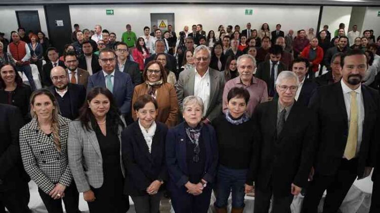 La titular de la Semarnat presenta a su equipo de trabajo 