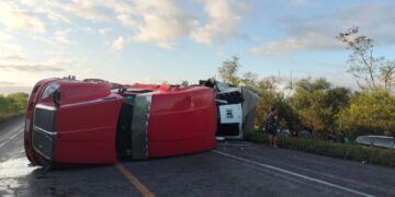 Choque de tráileres bloquea parcialmente el Libramiento San Fernando