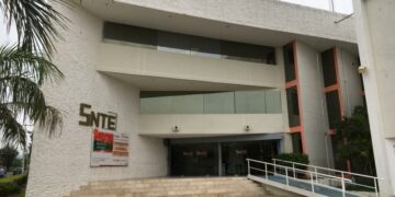 El sindicalismo (SNTE) una fuente de enriquecimiento corporativo con aviadores en la Esc, Sec. Tec #27 de Padilla
