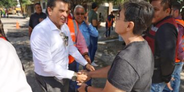 Lleva Lalo Gattás mejoras en servicios públicos y urbanos a colonias del sur.