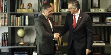 Tratan Américo Villarreal y Omar García Harfuch temas de seguridad en Tamaulipas
