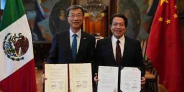 Firman titular de la SEP y ministro de Educación de China acuerdo de cooperación en beneficio de la Educación Superior