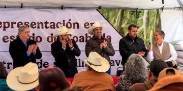 Entregan 5.4 toneladas de semilla de avena a productores coahuilenses