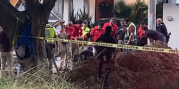 Trabajadores externos de Comapa-Victoria quedan atrapados bajo tierra, cuando reparaban fuga de agua .