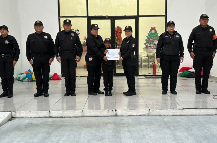 Guardia Estatal de la Zona Sur cumple a menor el sueño de ser “Policía por un Día”