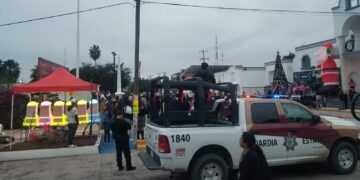 En Llera Guardia Estatal brinda seguridad durante encendido del pino