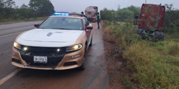 Guardia Estatal atiende accidente de autotransporte en San Fernando