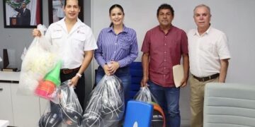 Entrega INDE material deportivo para escuelas de Jiménez