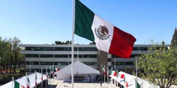 La UAG conmemora el Día de la Bandera