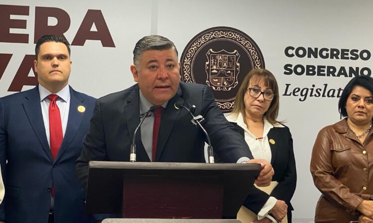 Diputado Claudio Alberto De Leija impulsa reforma en favor de jóvenes migrantes en Tamaulipas