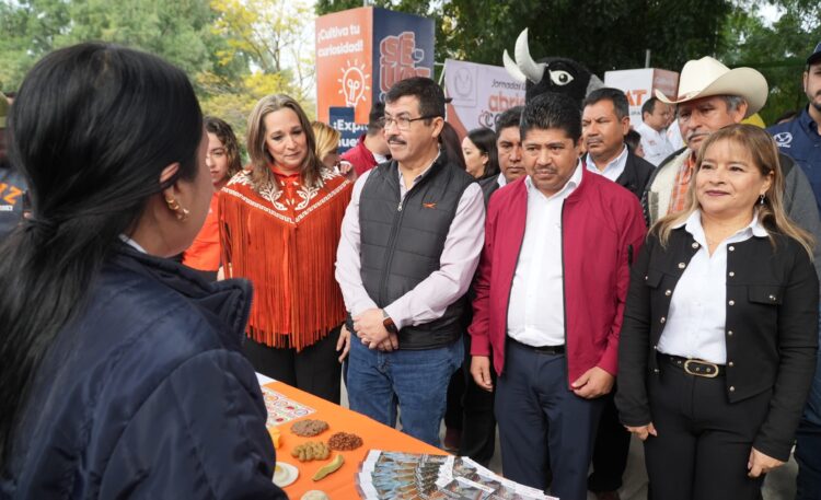 Rector de la UAT inaugura las jornadas “Abrigando Corazones”