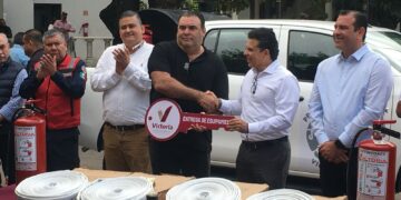 Alcalde Lalo Gattás entrega nueva unidad de ataque rápido a Bomberos de Ciudad Victoria