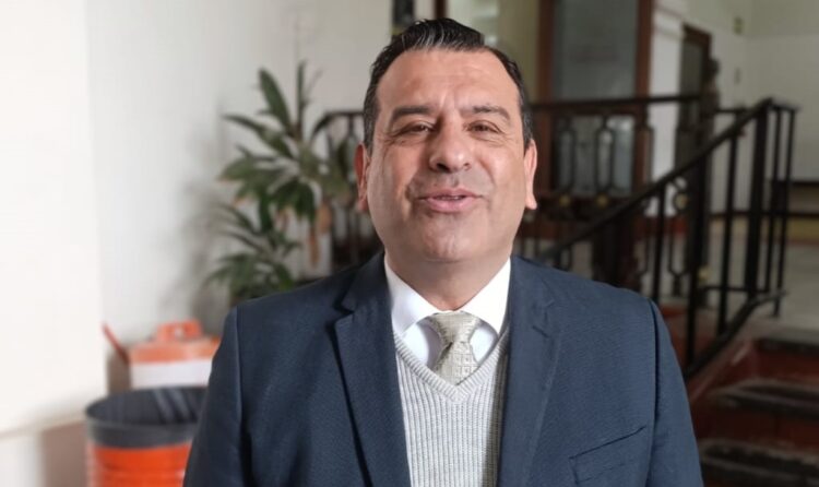 Elementos de tránsito en Victoria son suficientes, se invertirá en equiparlos: Hugo Reséndez