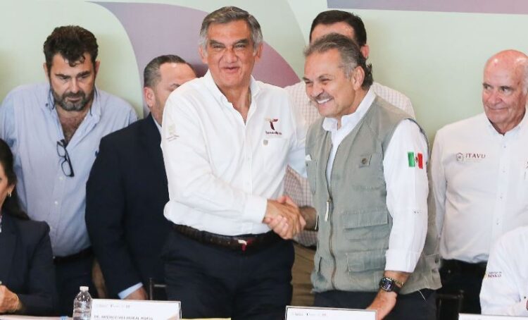 Gobernador Américo Villarreal y director general del Infonavit Octavio Romero se reúnen con desarrolladores de viviendas; agilizarán programa de casas para Tamaulipas