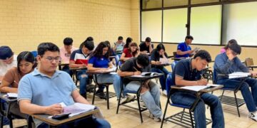 Recibe la UAT a miles de jóvenes en el examen de admisión EXANI-II