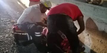 Impactante accidente en el puente Tampico: camioneta embiste carreta y deja tres heridos, incluido el caballo