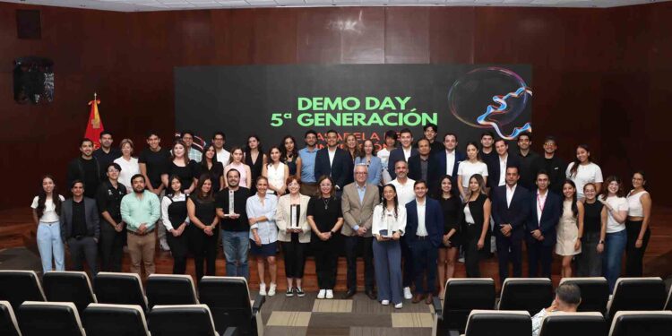 Premian a ganadores del Startup Building by UAG 2025
