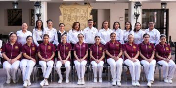 Rector de la UAT reconoce labor humanista de enfermeras y enfermeros