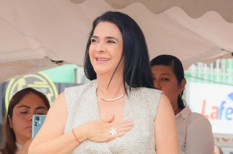 Mónica Villarreal Anaya responde a reclamos de jubilados