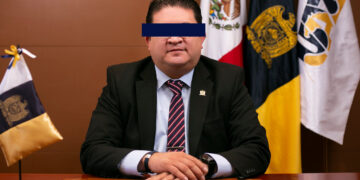 Detienen al rector de la UAZ por presunta violación a menor.