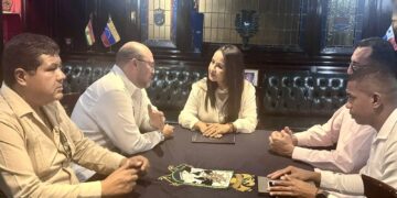 Sostienen reunión secretario general de Gobierno y  embajadora de  Venezuela en México