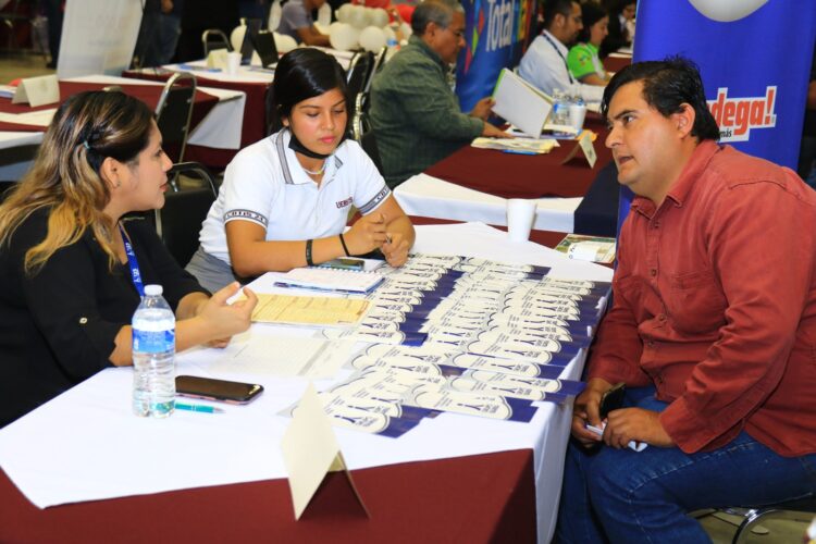 Ofertarán 100 vacantes en Feria del Empleo en Victoria.