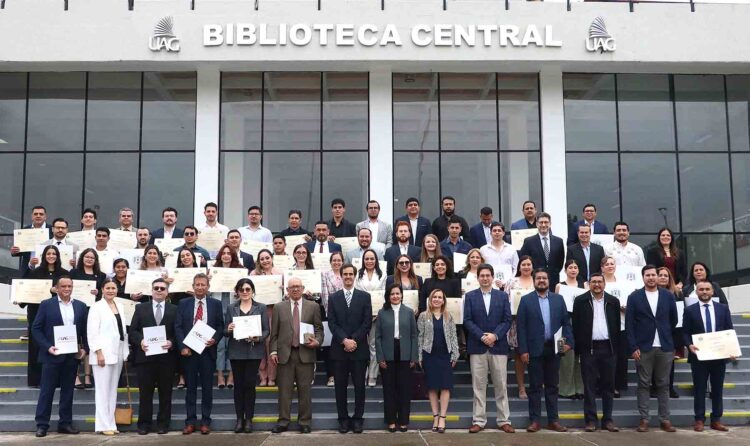 Egresa nueva generación de técnicos y promotores de la cultura del tequila