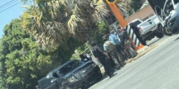 🚨 Elementos policiales intimidan a reporteros durante confuso operativo en Cd. Victoria 🎥