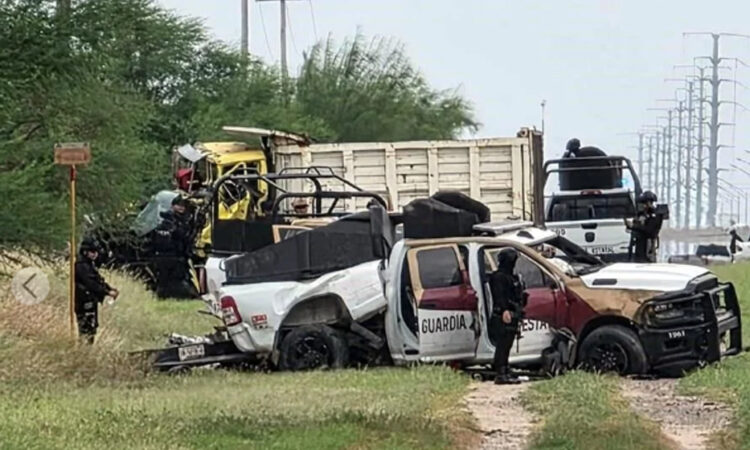 ⚠️ #VoceríaInforma | Dos elementos de la Guardia Estatal mueren tras volcadura