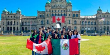 Estudiantes del CeINA UAT viven experiencia cultural en Canadá