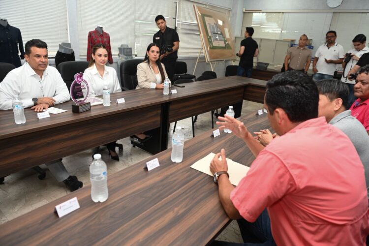 Certifican DIF y Municipio a Nien Hsing International como empresa inclusiva.