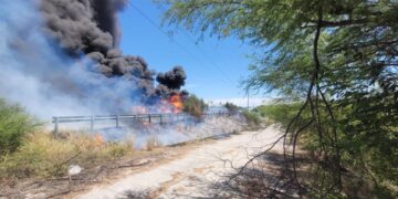 🚨💥 ¡Explota pipa en plena carretera federal! Cierran circulación en la Victoria-Monterrey 🚨💥v