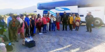 Guardia Estatal auxilia a grupo de adultos mayores varado en carretera Tula – Victoria