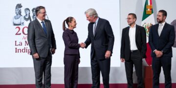 Claudia Sheinbaum anuncia inversión de 4,800 millones de dólares de CloudHQ en Querétaro
