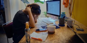 Suicidio juvenil: una problemática multifactorial que requiere de una intervención integral