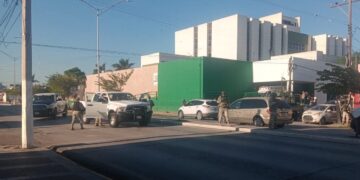 Le a¡Operativo de alto riesgo en Matamoros! Policías y fuerzas federales enfrentan a convoy armadomargan el festejo