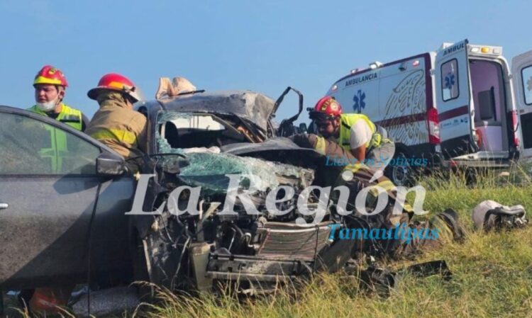 Menor muere prensado en choque contra tráiler en la González–Llera