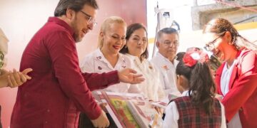 Arranca ciclo escolar 2025-2026 en Tamaulipas con entrega de útiles, uniformes y libros de texto