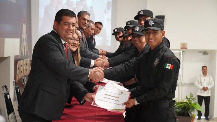Se gradúan 83 cadetes del Curso de Formación Inicial para Guardia Estatal en la USJT