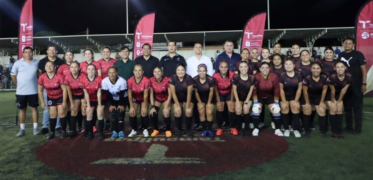Trabajadoras del Congreso se coronan campeonas del torneo “Copa Gobernador”