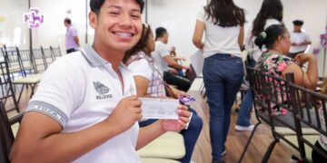 DIF Tamaulipas entrega la beca “Tamaulipas te agradece” a 200 jóvenes de 39 municipios