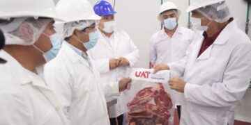 Constató el gobernador modernización del rastro de la UAT