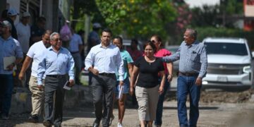 Agradecen vecinos pavimentación en la Cuauhtémoc.