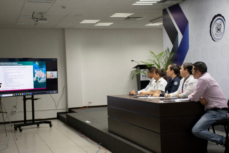 Capacitan al OIC de la Fiscalía en acceso a la información pública